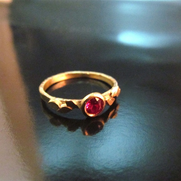 14K yellow solid gold ring set with ruby. handmade - Picture 4 of 8
